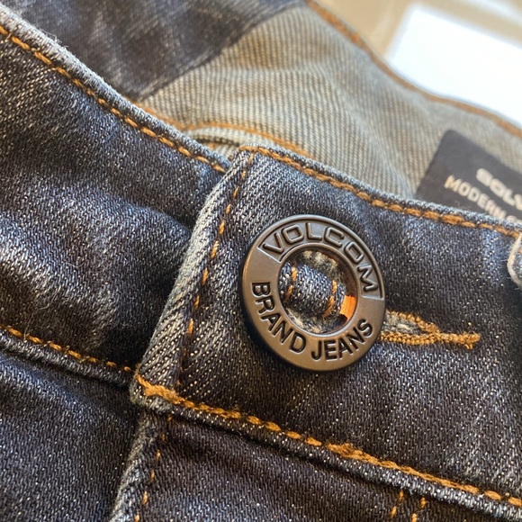 Volcom Solver Modern Fit Straight Jeans - Picture 10 of 10